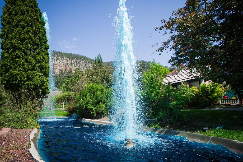 Lakeside Motel Уильямс-Лейк Экстерьер фото