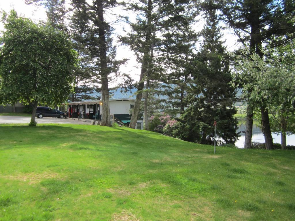 Lakeside Motel Уильямс-Лейк Экстерьер фото