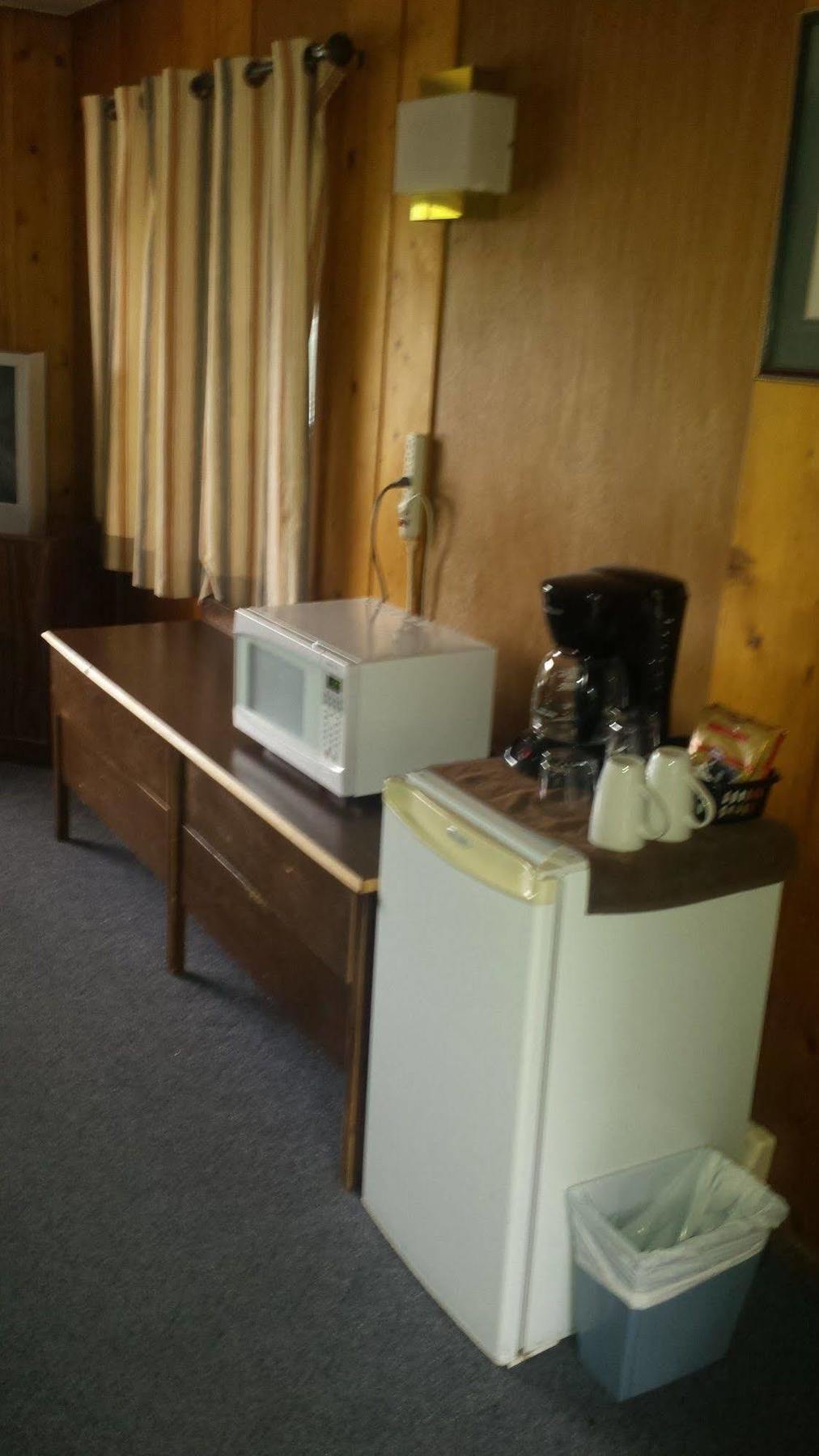 Lakeside Motel Уильямс-Лейк Экстерьер фото