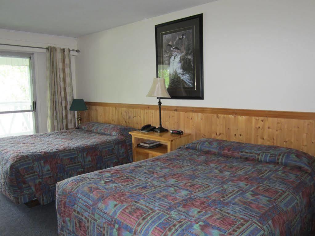 Lakeside Motel Уильямс-Лейк Экстерьер фото